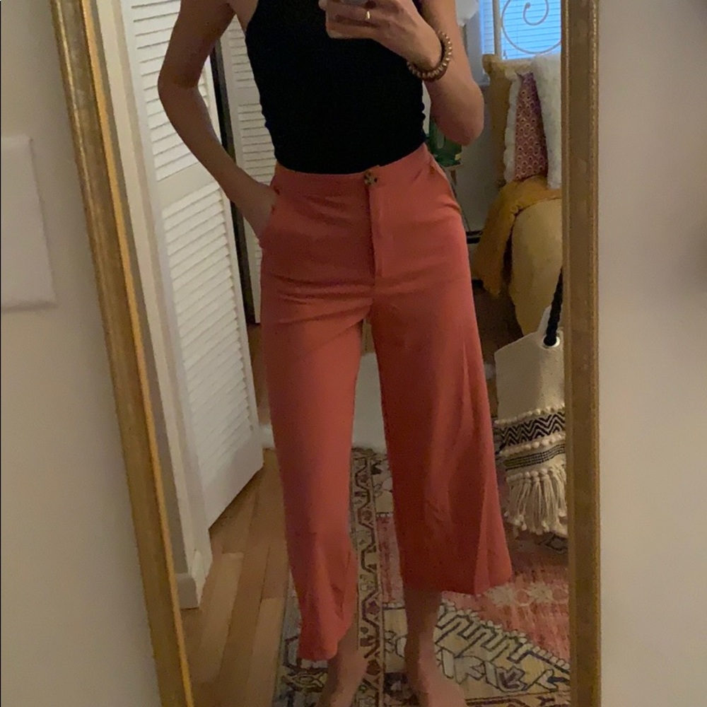 Size XS coral high waisted crops